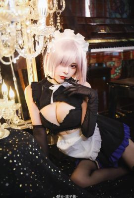 《Fate/GrandOrder》瑪修女僕Cosplay[CN：凜子醬] (8P)