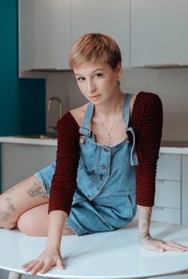 （自殺女孩）Alyasuicide Blue House