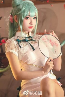 初音未來性感旗袍Cosplay[CN：尤幽] (12P)