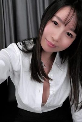 （動圖） 夢野愛香出差與巨乳新人同房，反轉NTR，居高臨下的眼神成功連射8次（20P）