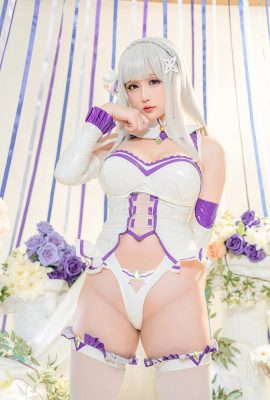 Hoshilily 小姐姐星之遲遲 Cosplay 愛蜜莉雅