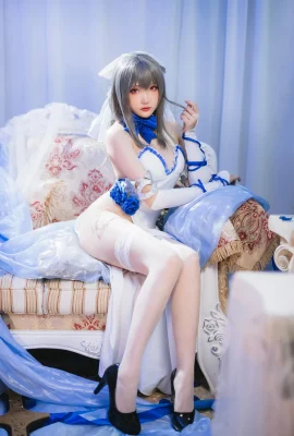 瓜希醬 Cosplay 路易九世禮服