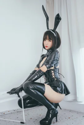 Xansoon 軒蕭學姐 – Bunny girl maid 兔女郎女僕 (52P)