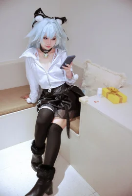 Cosplay G44不會受傷 芙洛倫白情